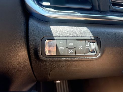 New 2026 GMC Terrain Elevation w/ Elevation Premium Package AWD/4WD image 18