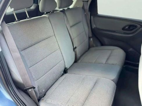 Used 2005 Ford Escape XLT image 20