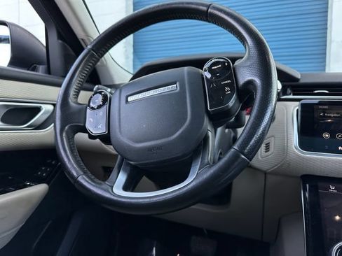 Used 2019 Land Rover Range Rover Velar S AWD/4WD image 17