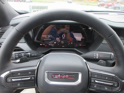 New 2026 GMC Acadia AT4 image 18