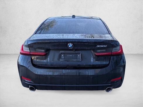 Used 2024 BMW 330i Sedan w/ Premium Package image 7