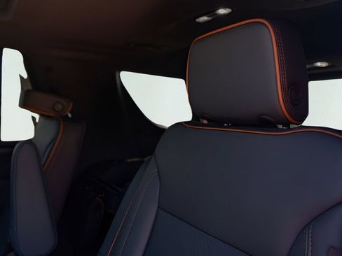 New 2026 GMC Yukon AT4 w/ AT4 Premium Package AWD/4WD image 18