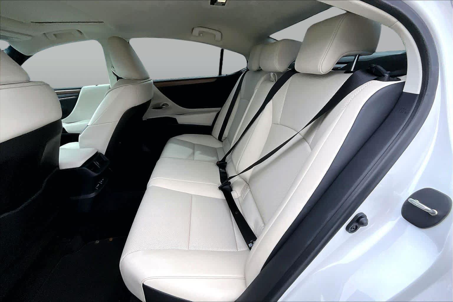 Used 2025 Lexus ES 350 w/ Premium Package FWD image 21