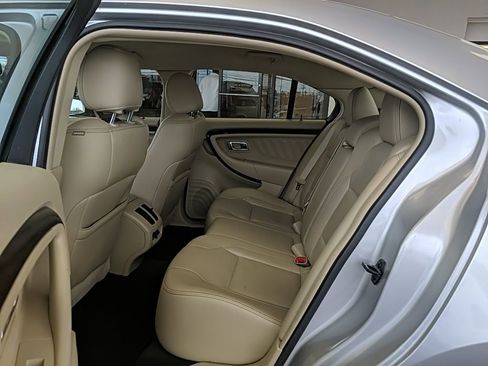 Used 2017 Ford Taurus Limited image 14