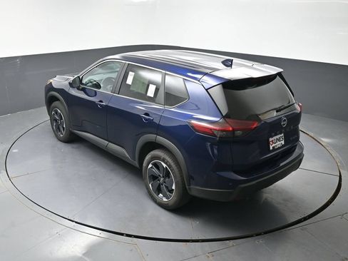 Used 2024 Nissan Rogue SV AWD/4WD image 51