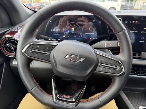 Used 2026 Chevrolet Equinox RS w/ LPO, Floor Liner Package image 15