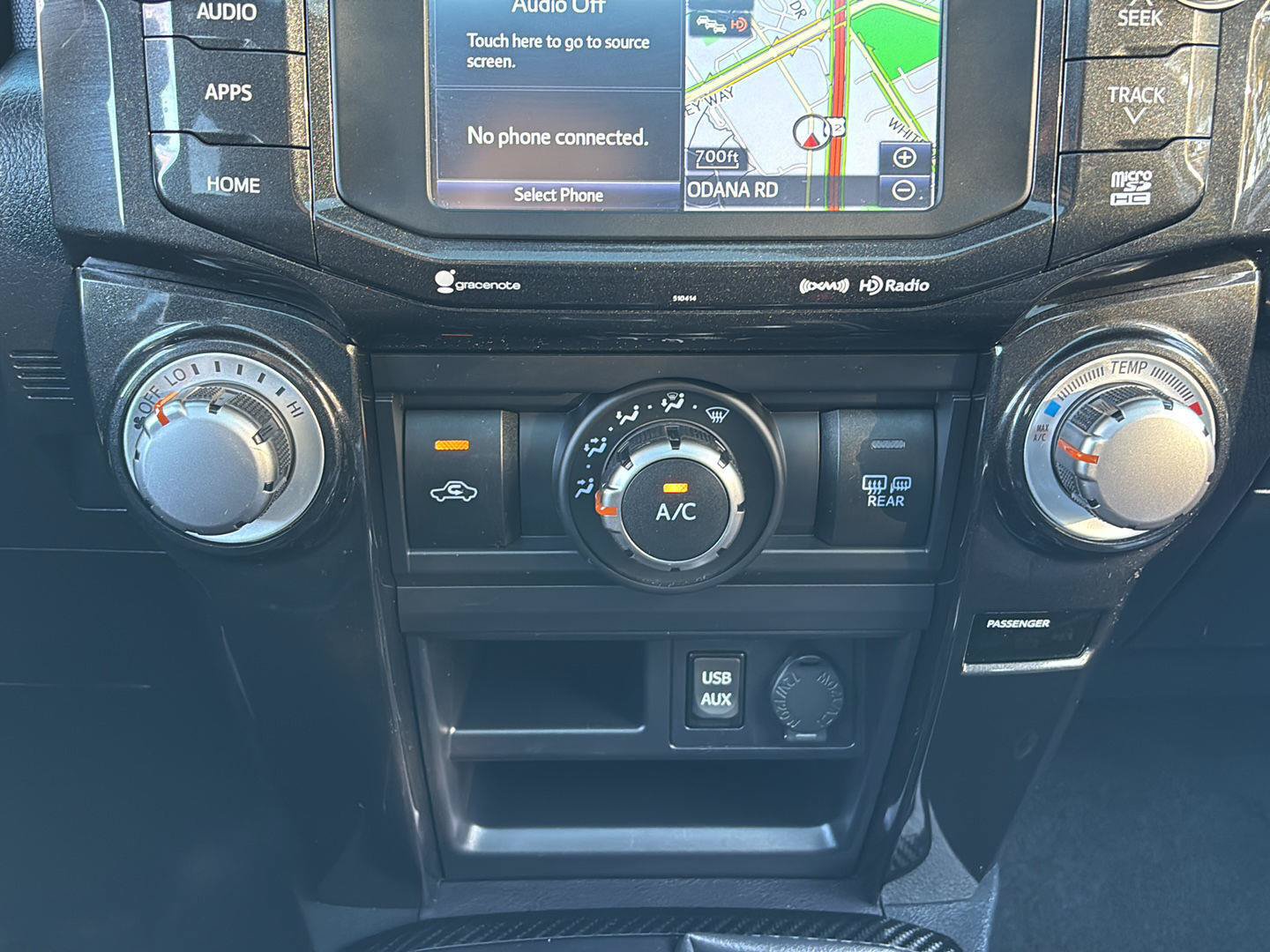 Used 2018 Toyota 4Runner TRD Off-Road Premium AWD/4WD image 33