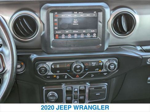 Used 2020 Jeep Wrangler Unlimited Sport image 17