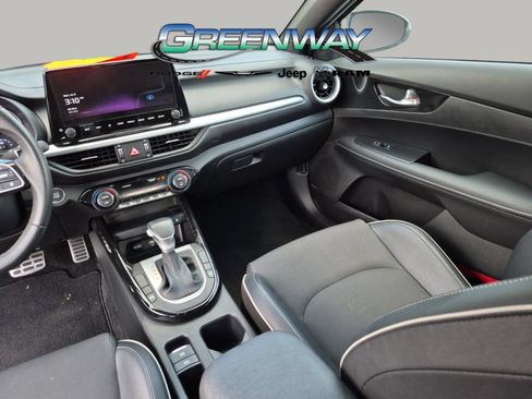 Used 2024 Kia Forte GT-Line w/ GT-Line Premium Package FWD image 11