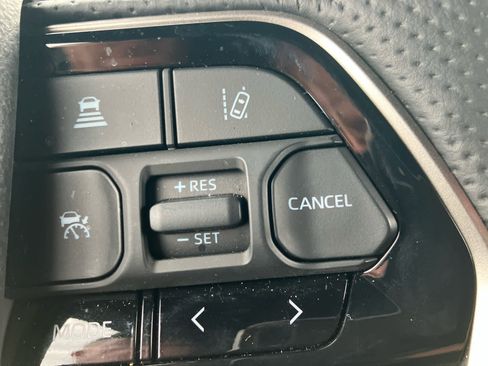 Used 2026 Toyota Sequoia Platinum AWD/4WD image 21