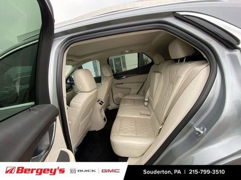 Certified 2023 Buick Envision Avenir image 5