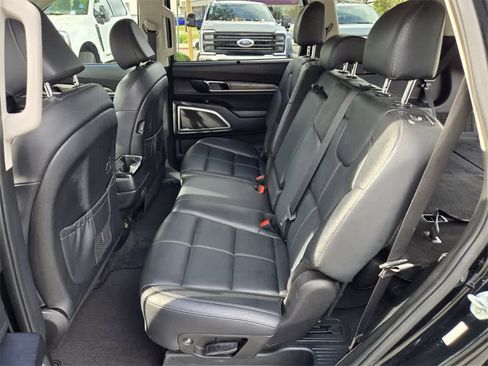 Used 2020 Kia Telluride EX image 12