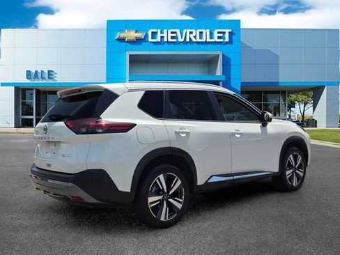 Used 2023 Nissan Rogue SL AWD/4WD image 3
