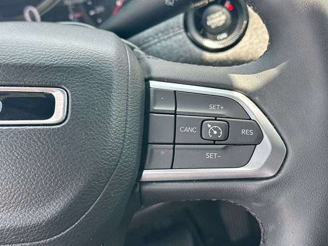 Used 2023 Jeep Compass Latitude AWD/4WD image 40