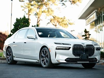 Used 2025 BMW i7 eDrive50 w/ Premium Package