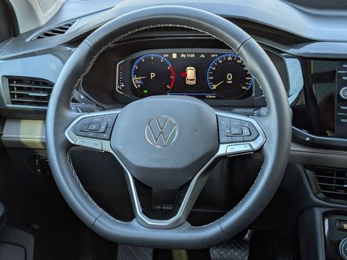 Used 2023 Volkswagen Taos SEL image 17