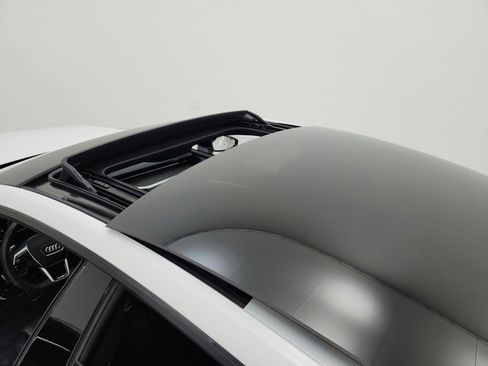 Used 2024 Audi RS 7 Performance image 11