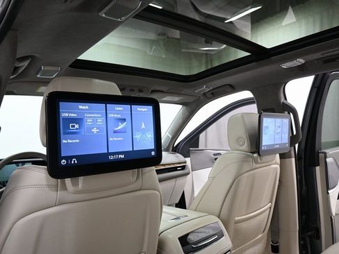 Used 2021 Cadillac Escalade Sport Platinum image 17