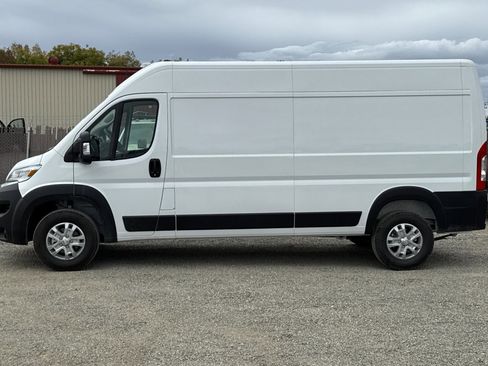 New 2026 RAM ProMaster 2500 w/ Quick Order Package 22G SLT image 6