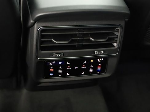 New 2026 Audi Q7 3.0T Premium Plus AWD/4WD image 22
