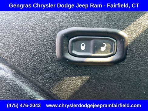 Used 2019 Jeep Wrangler Unlimited Sport S AWD/4WD image 39