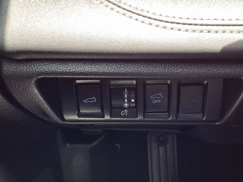 Certified 2024 Subaru Outback Limited AWD/4WD image 10