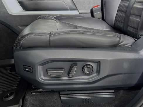 Used 2025 Toyota Sequoia Capstone AWD/4WD image 21