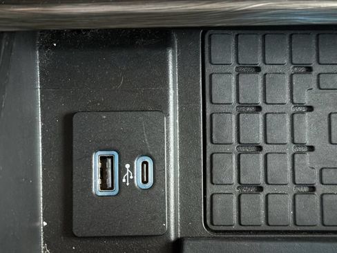 Used 2024 Ford Expedition Max Limited RWD image 22