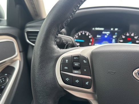 Used 2021 Ford Explorer XLT w/ Equipment Group 202A image 26