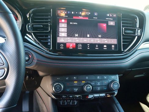 Used 2025 Dodge Durango GT AWD/4WD image 22