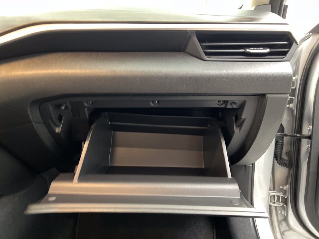 Used 2026 Nissan Altima 2.5 SV FWD image 30