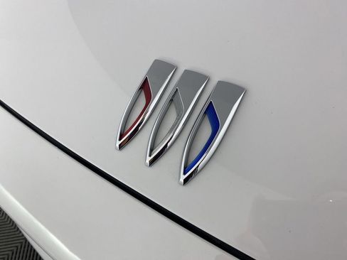 Certified 2025 Buick Envision Preferred image 32