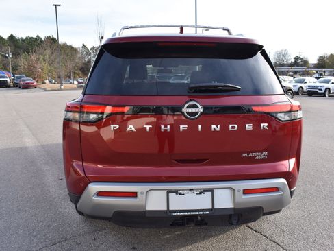 Used 2022 Nissan Pathfinder Platinum w/ Cargo Package image 8
