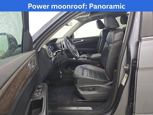 Used 2024 Volkswagen Atlas SEL AWD/4WD image 5