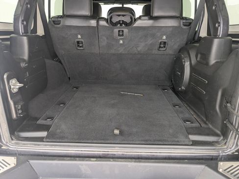 Used 2021 Jeep Wrangler Unlimited Rubicon image 22