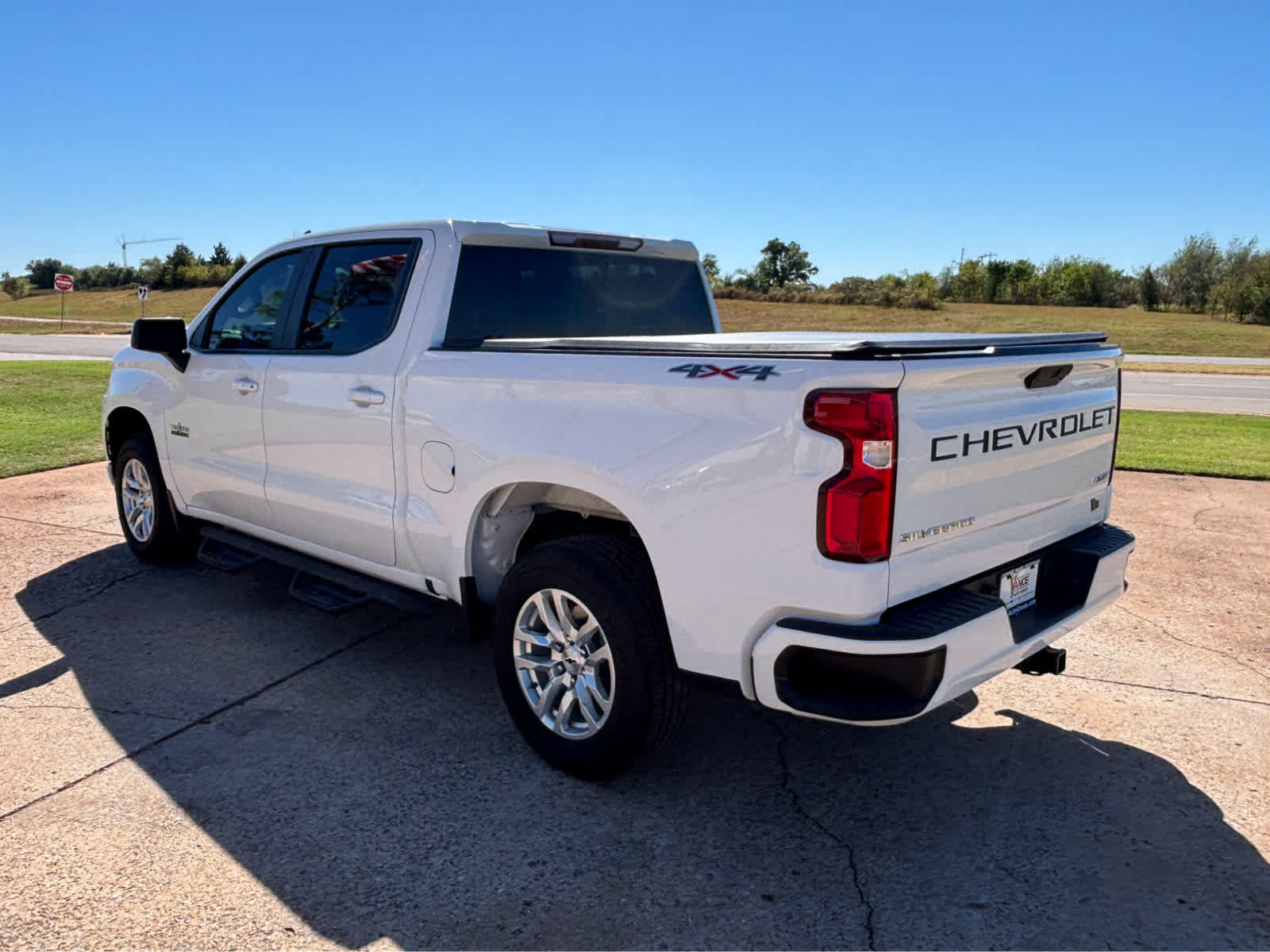 Used 2020 Chevrolet Silverado 1500 RST w/ Texas Edition AWD/4WD image 5