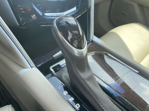 Used 2014 Cadillac XTS Luxury w/ Driver Awareness Package image 22