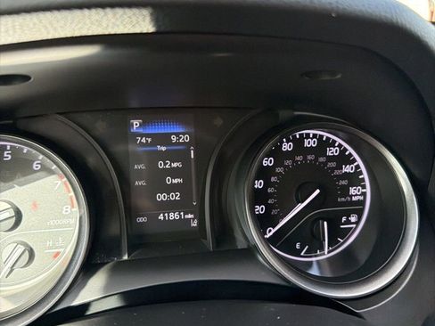 Certified 2022 Toyota Camry SE image 10