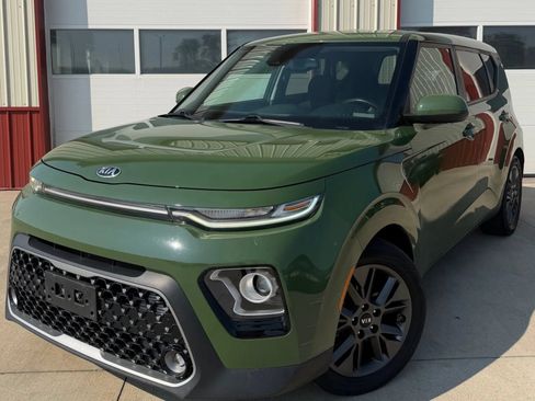 Used 2020 Kia Soul EX FWD image 3