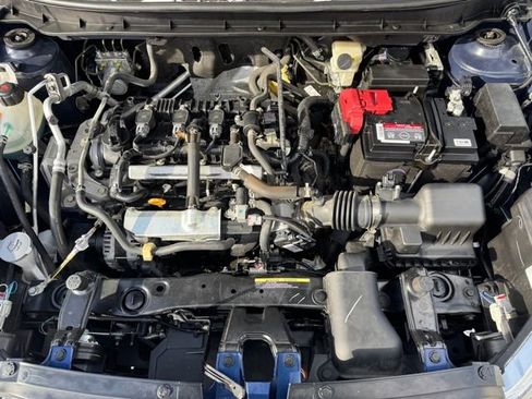 Used 2020 Nissan Kicks SR w/ SR Premium Package image 12