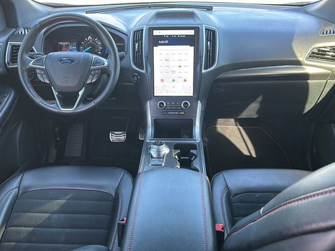 Used 2023 Ford Edge ST-Line image 18
