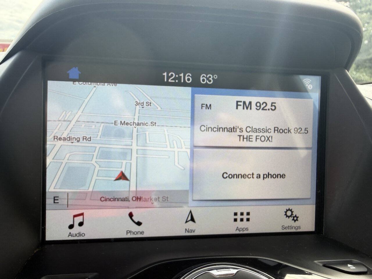 Used 2018 Ford Escape Titanium w/ Ford Safe & Smart Package AWD/4WD image 18
