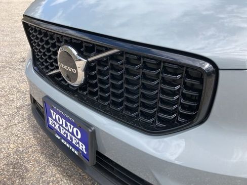 New 2026 Volvo XC40 B5 Plus w/ Climate Package AWD/4WD image 11