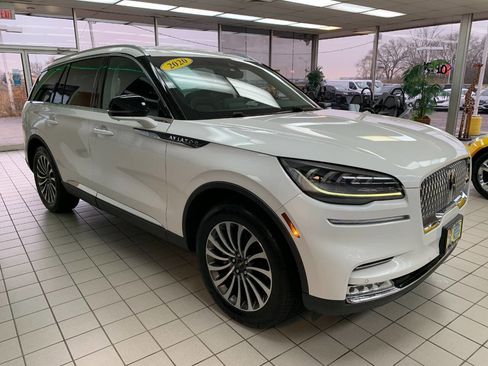 Used 2020 Lincoln Aviator Reserve w/ Elements Package Plus image 4