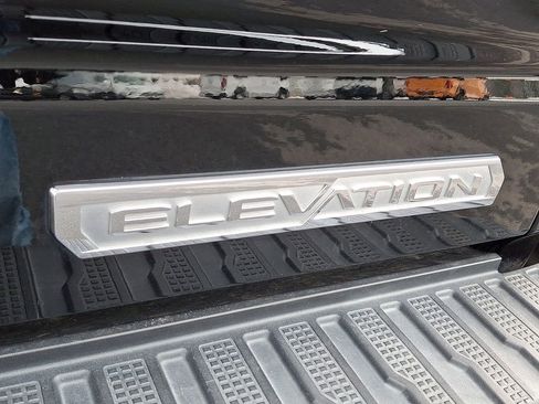 Used 2022 GMC Sierra 1500 Elevation image 30