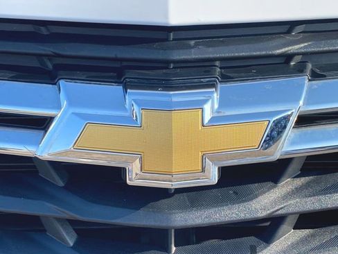 Used 2023 Chevrolet Equinox LS image 29