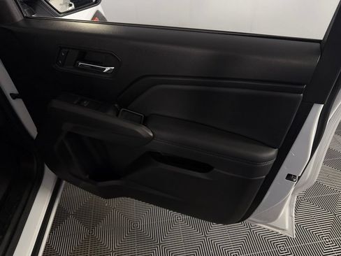 Used 2024 GMC Canyon Elevation w/ Convenience Package RWD image 34