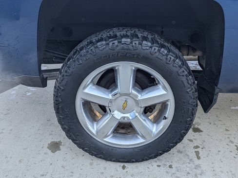 Used 2017 Chevrolet Silverado 1500 LTZ w/ Sport Package image 19