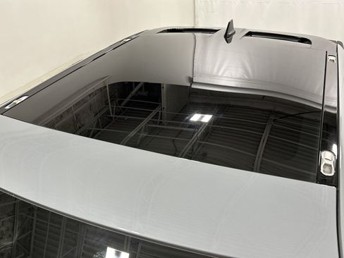 Used 2023 Rivian R1T Adventure AWD/4WD image 13