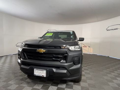 Used 2023 Chevrolet Colorado W/T image 3